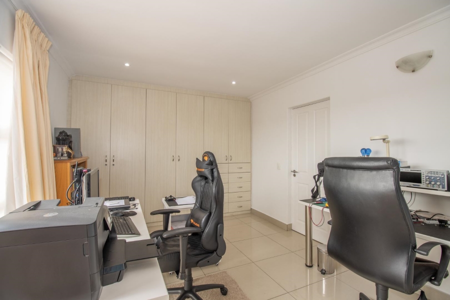 3 Bedroom Property for Sale in Royal Ascot Western Cape